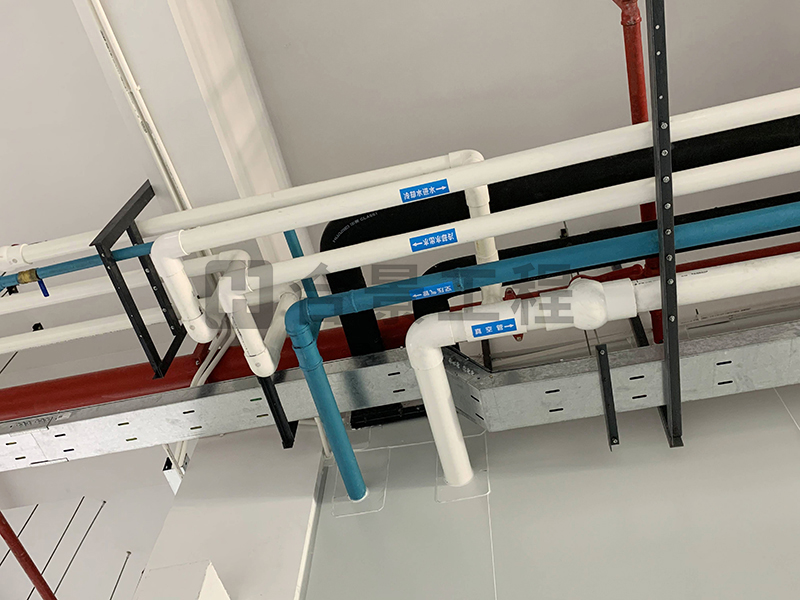 東莞盈灃科技有限公司工程緊鑼密鼓施工中，為迎接竣工全力奮戰(zhàn)！