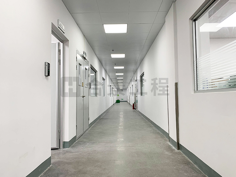 東莞盈灃科技有限公司工程緊鑼密鼓施工中，為迎接竣工全力奮戰(zhàn)！